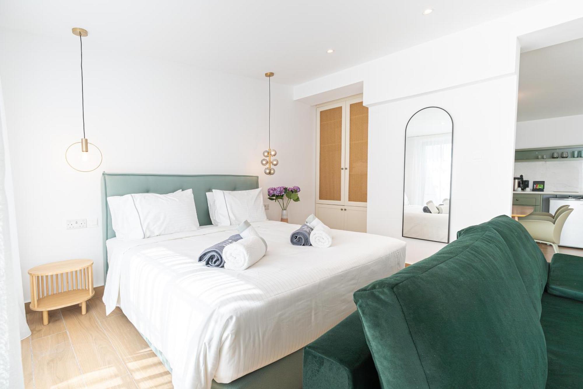 Loft Centrale Paphos Bagian luar foto