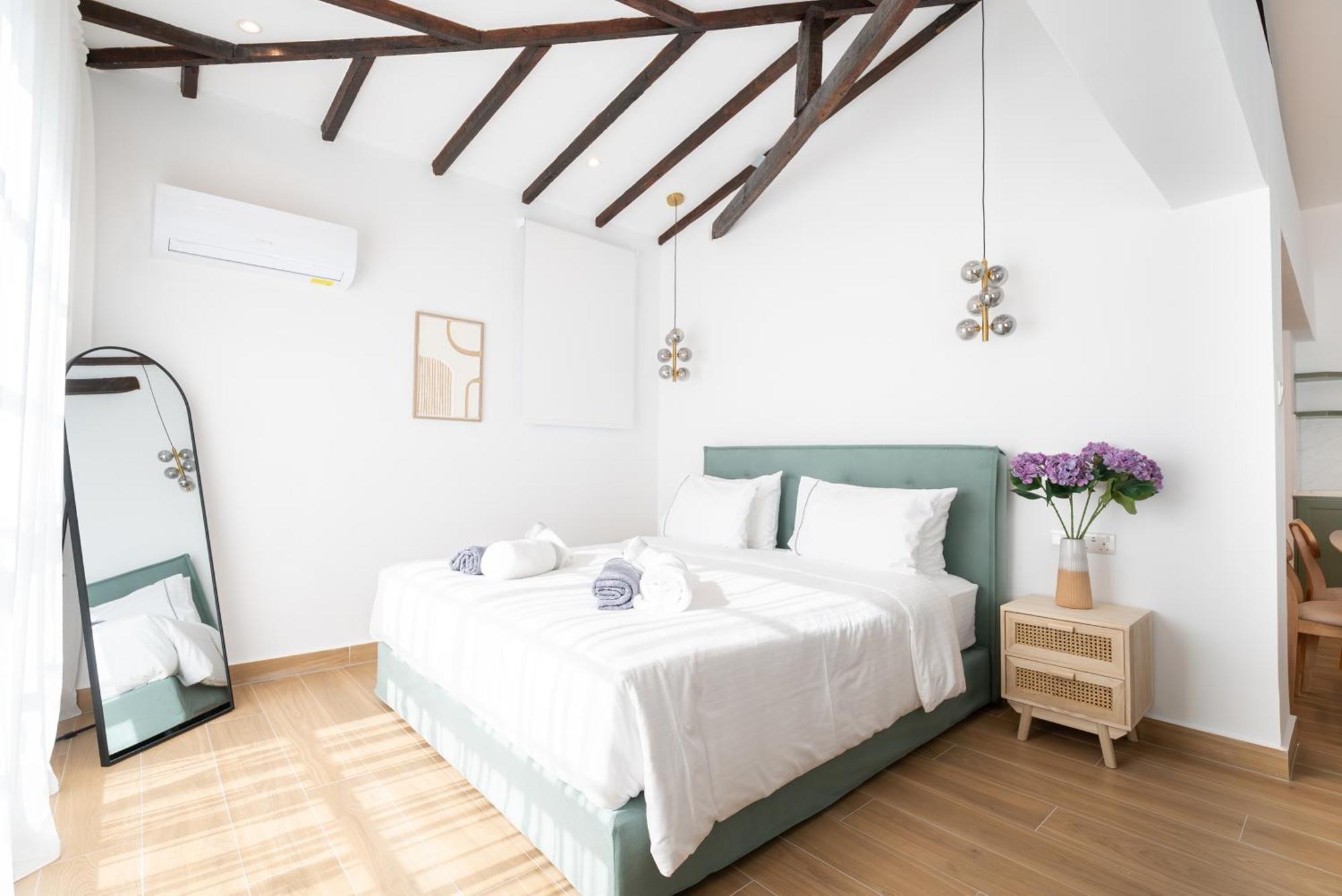 Loft Centrale Paphos Bagian luar foto