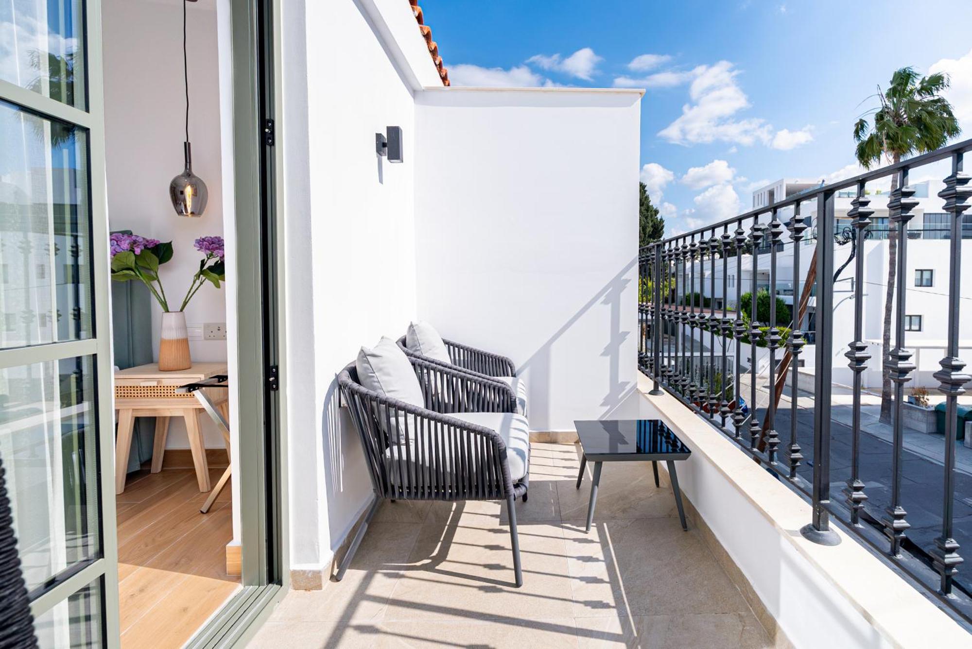 Loft Centrale Paphos Bagian luar foto